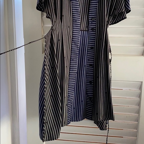 DVF Dolman Sleeve 100% Silk Dress - Picture 5 of 5